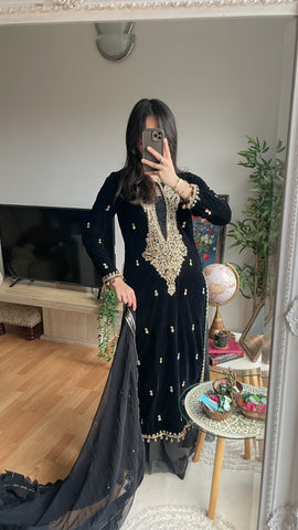 ZEINA LUXURY VELVET