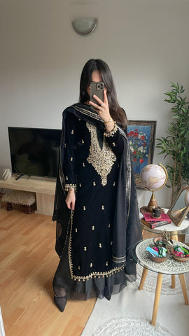 ZEINA LUXURY VELVET